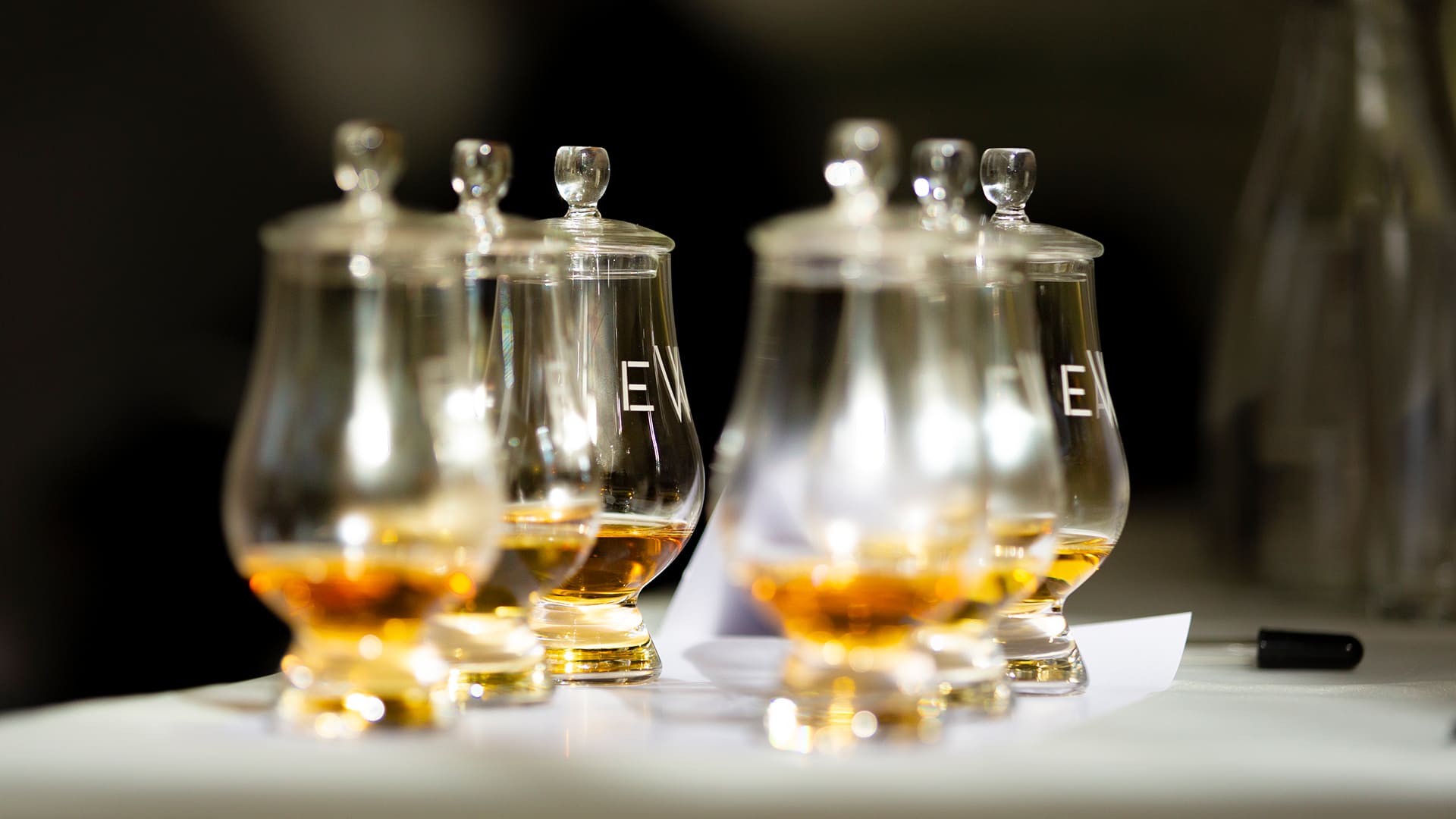 How to Become a Scotch Whisky Expert?
